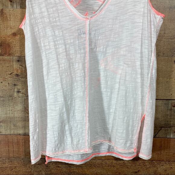 We the Free Bermuda Triangle White Neon Tank Size Small NWOT - Picture 10 of 12